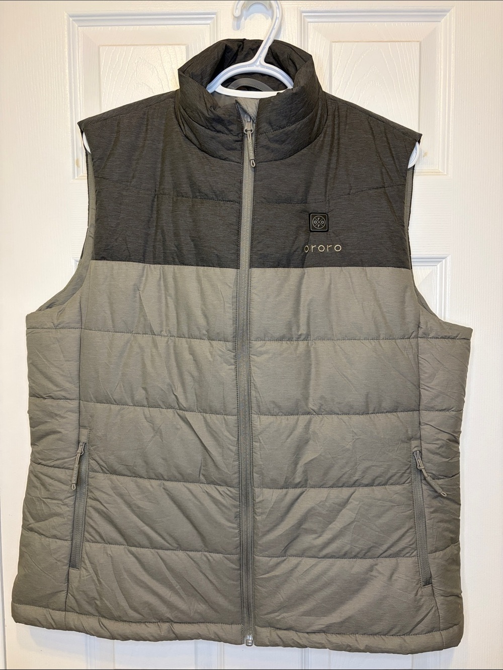 Ororo Men’s Heated Two-Tone Quilted Puffer Vest Charcoal & Light Gray No Battery